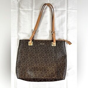 Calvin Klein Tote Handbag RN 54163 MANUFACTURER'S SUGGESTED RETAIL PRICE $396